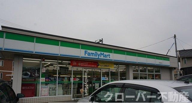 クラール鶴市Ａの周辺|ファミリーマートさんまで500m