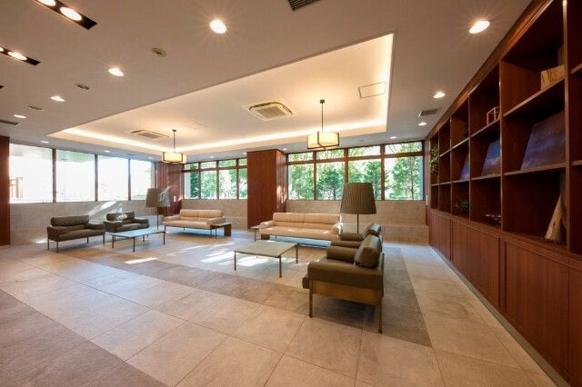 河田町ガーデン1のロビー