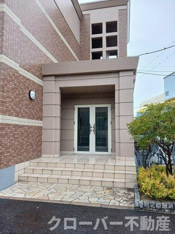 サン・ロイヤルガーデンＣのエントランス