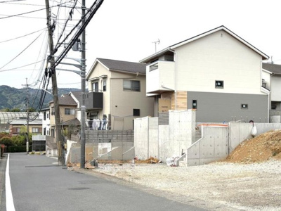【前面道路含む現地写真】 | 山科区小山谷田町　新築戸建