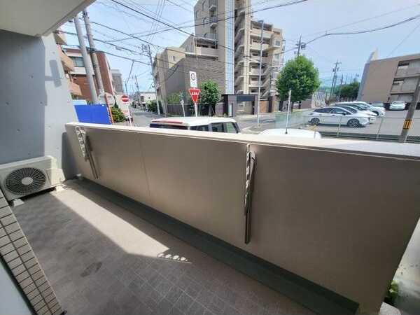 プロビデンス杁中のバルコニー