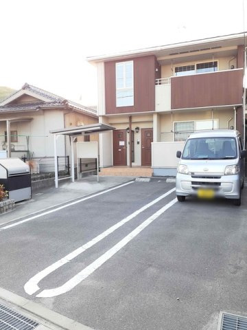 サニー・ヒロの駐車場