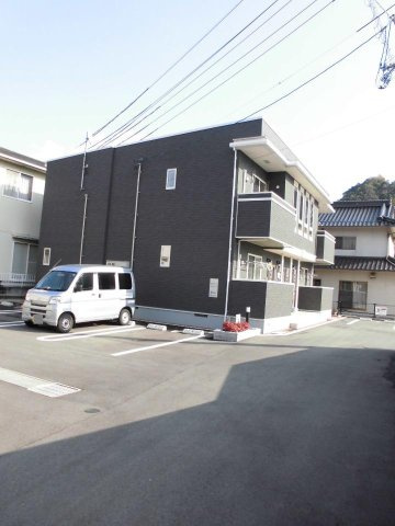 アルモニーアＡの駐車場