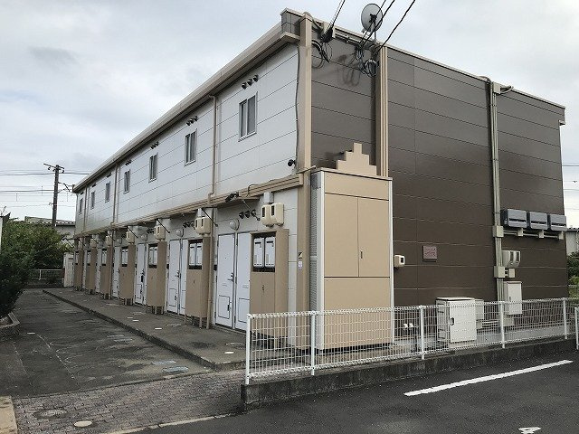 レオパレスラ・メゾンフルールⅡの外観