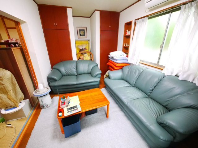 富里市十倉　平屋中古戸建の洋室|平成20年4月築２DK平屋 敷地約82坪　屋内外残置あり現況引渡し。 駐車2台可能 北東公道角地
