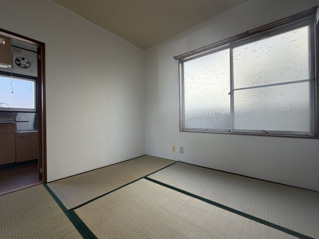 コーポササキの和室