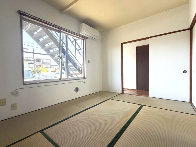 コーポササキの和室