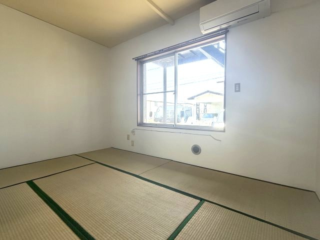 コーポササキの和室