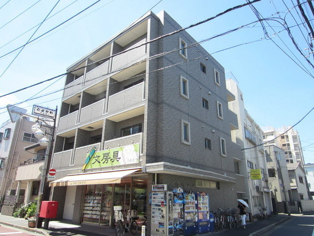 プラム・ガーデンの外観|東向きの朝日の入るマンションです