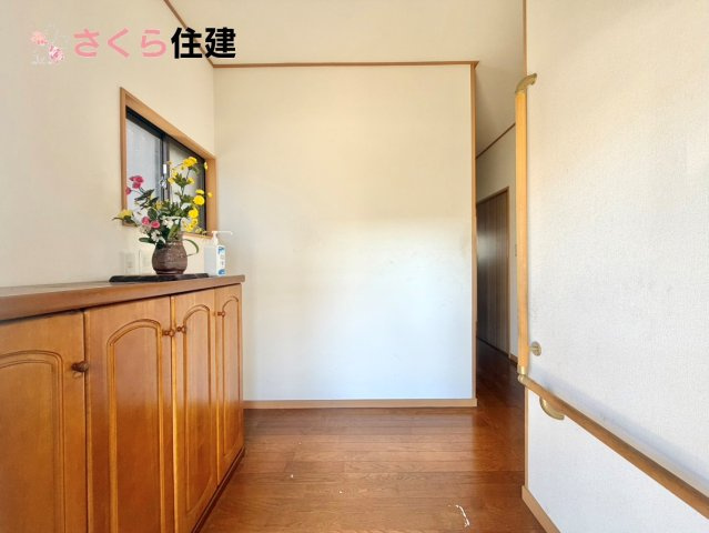宇都宮市野沢町　中古戸建の玄関|人を迎え入れる最初の場所は清潔感がある空間