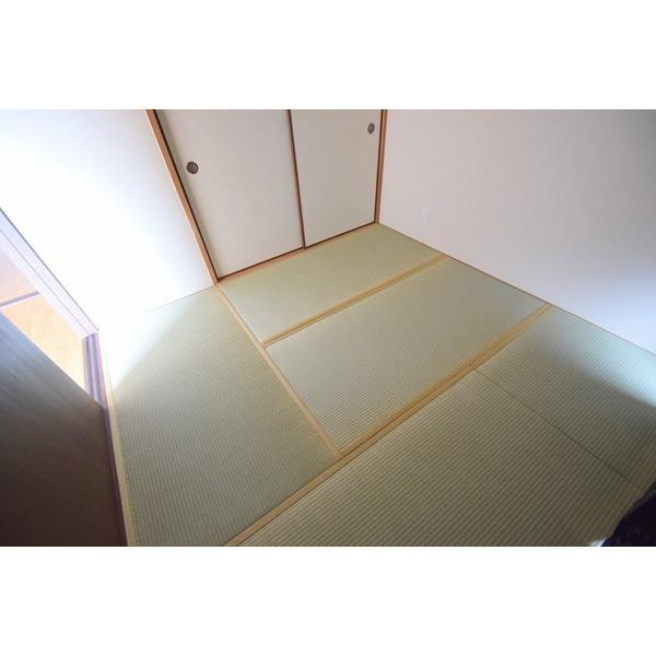 第一寺方ハイツの和室