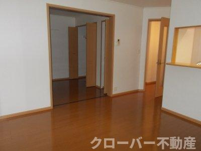 パストラル川部Ａの居間・リビング