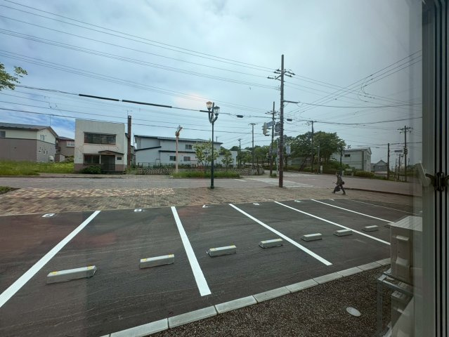 ディオルモンドの駐車場
