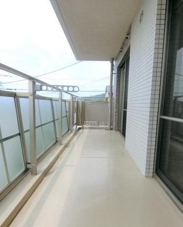 ステラ蔵上のバルコニー|陽当たり良好なバルコニーです♪