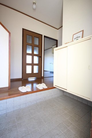 メゾンドールMURATAの玄関|シューズボックス付きの玄関です☆