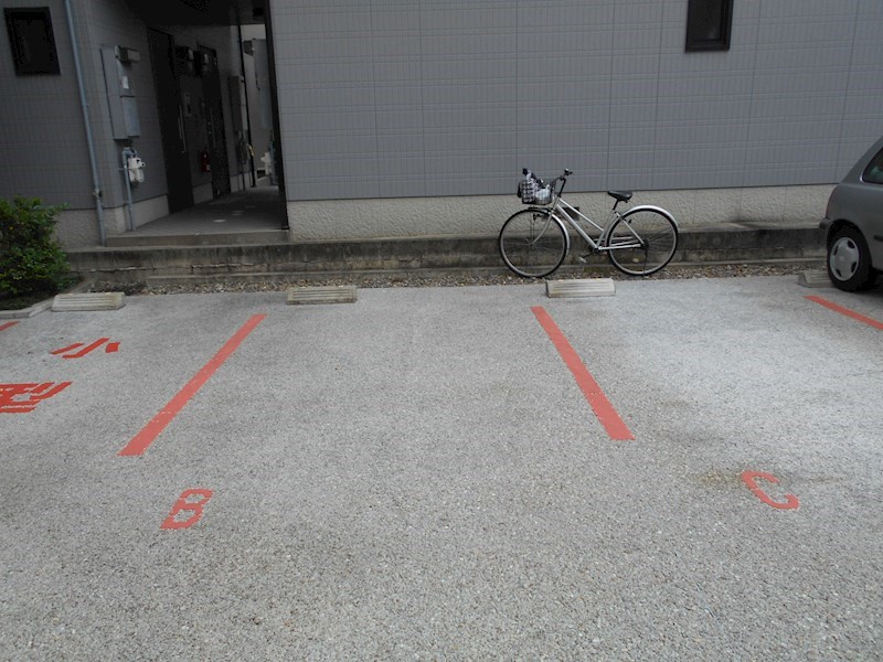TASHIRO71の駐車場