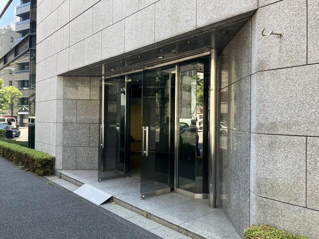 中央区日本橋小網町の事務所のエントランス| 