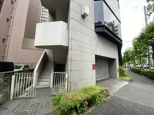 中央区日本橋小網町の事務所のエントランス| 