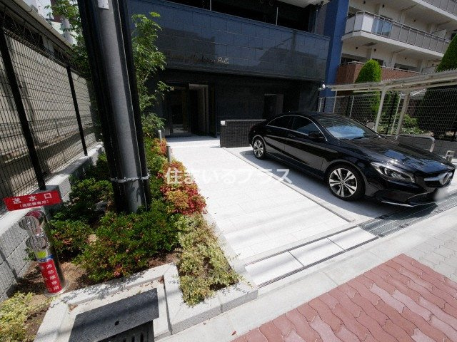 ファステート都島ベルズの駐車場