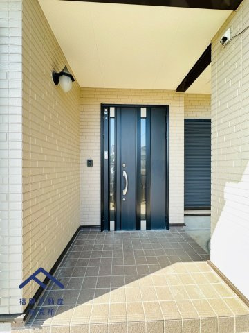 糟屋郡久山町大字山田　戸建ての玄関
