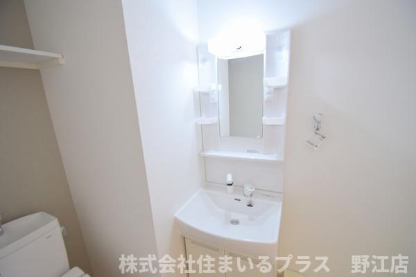 ドゥエリング千林の洗面所