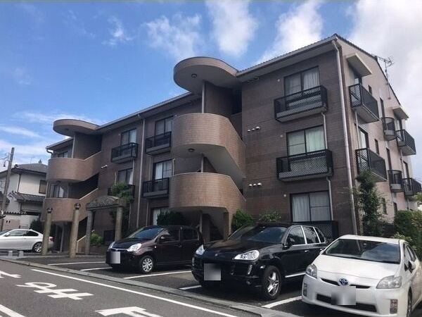 クレスト白鳥の外観