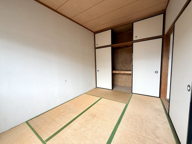 クレスト白鳥の和室
