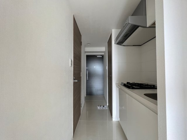 S-RESIDENCE難波Brillerの玄関