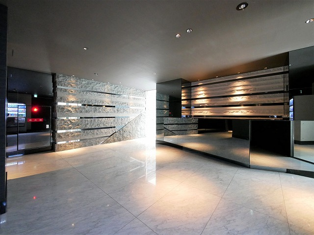 S-RESIDENCE難波Brillerのロビー