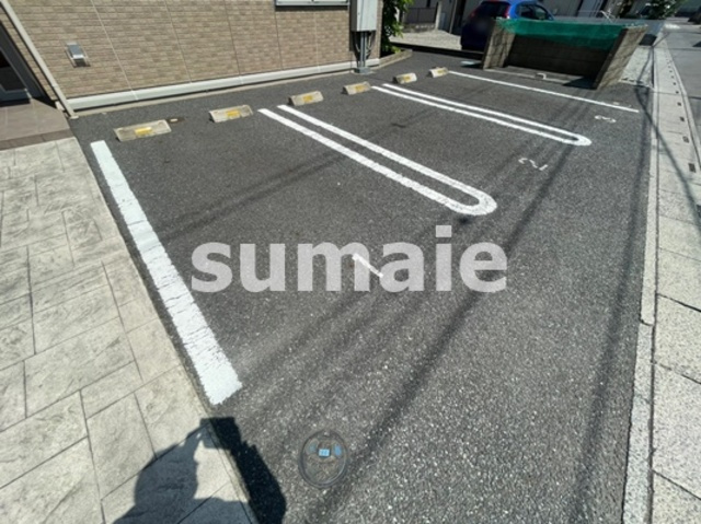 トレビナ与野本町の駐車場|駐車場付き。