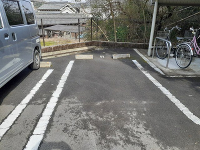 【駐車場】 | ラックレニイⅡ | 駐車場があります