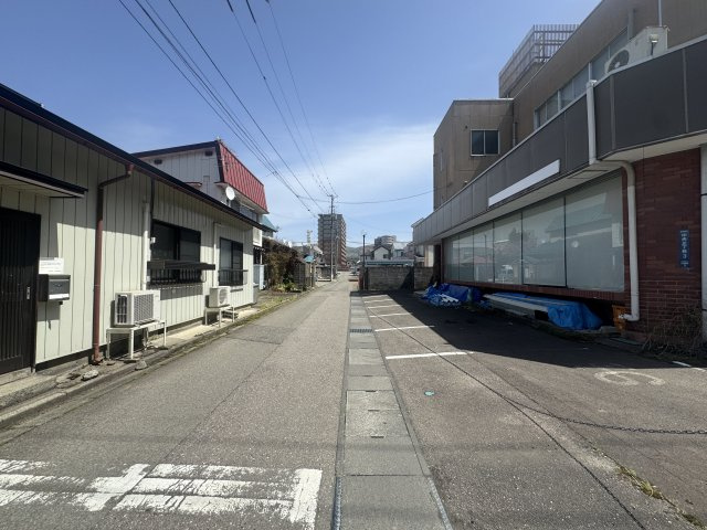 想定年間賃料　420万　想定利回り　9.3％　鉄骨造の周辺