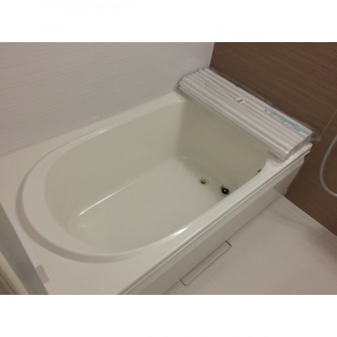 アンプルールフェール今津の浴室