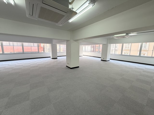 銀友ビル