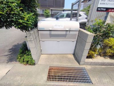 【エントランス】 | シャーメゾン名高