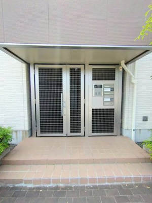 【エントランス】 | シャーメゾン名高