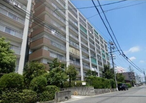 高針北住宅B棟の外観
