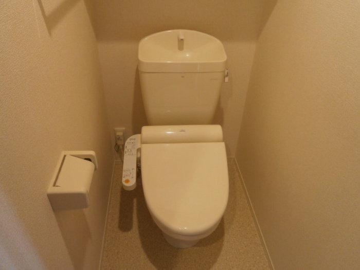 グリーンカトレアⅡのトイレ|ゆったりとした空間のトイレです