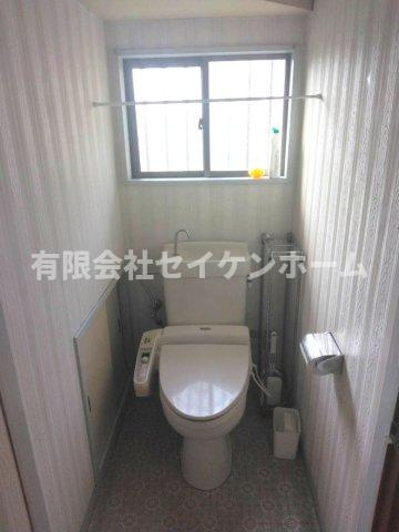 熊谷市玉井　中古住宅のトイレ