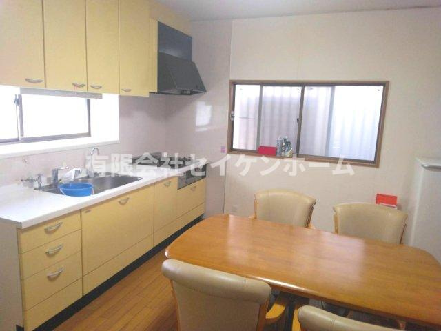 熊谷市玉井　中古住宅のキッチン