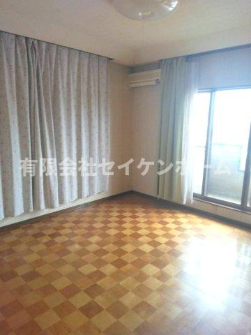 熊谷市玉井　中古住宅の洋室