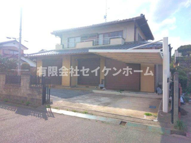 熊谷市玉井　中古住宅の駐車場