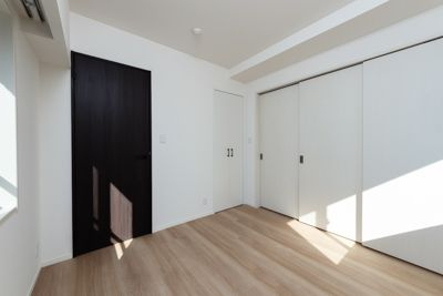 堀之内マンションの洋室