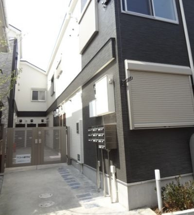 アイコート高円寺北のエントランス