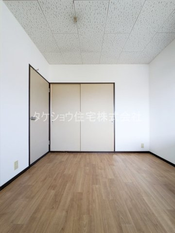 シティ中村の居間・リビング|※202です。