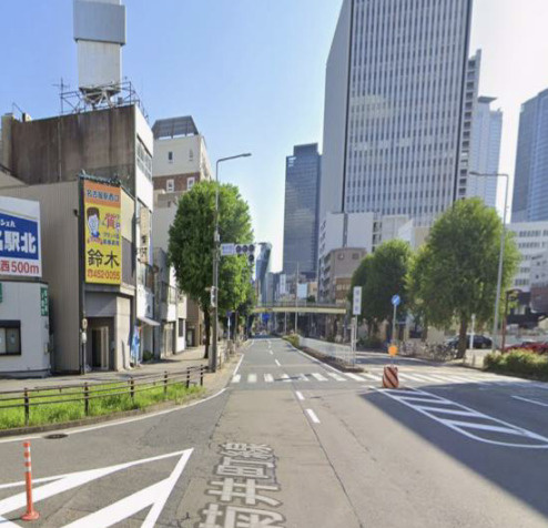 那古野店舗の駐車場