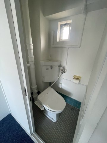 松が丘住宅16号棟のトイレ