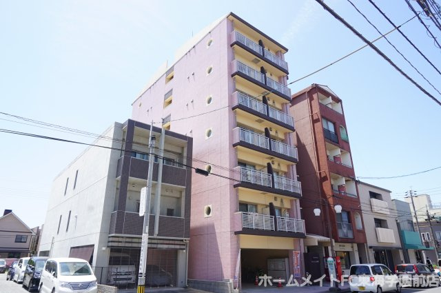 熊本市中央区新屋敷１丁目の賃貸マンションの外観