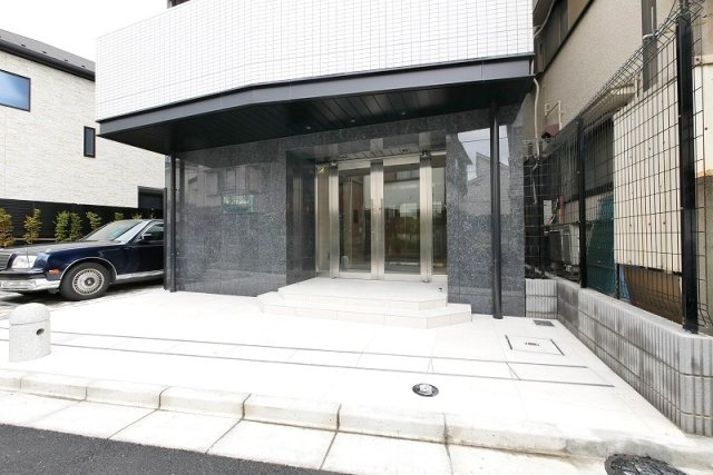 ラフィスタ西新井の外観