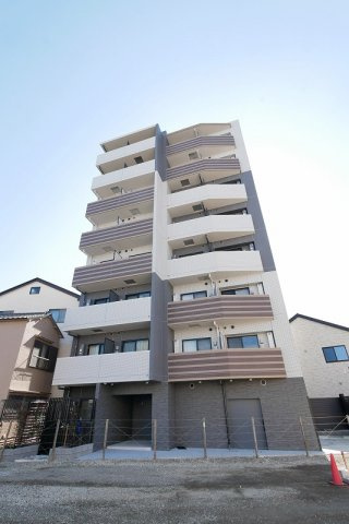 ラフィスタ西新井の外観
